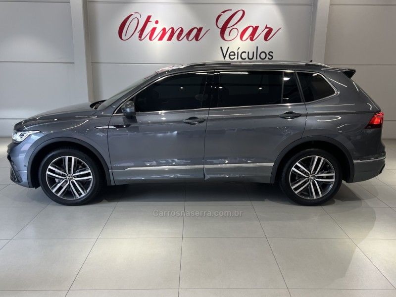 VOLKSWAGEN TIGUAN 2.0 ALLSPACE R-LINE 300 TSI 2024/2024 ÓTIMA CAR FLORES DA CUNHA / Carros no Vale