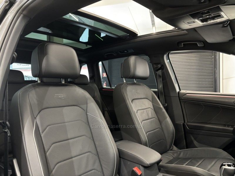 VOLKSWAGEN TIGUAN 2.0 ALLSPACE R-LINE 300 TSI 2024/2024 ÓTIMA CAR FLORES DA CUNHA / Carros no Vale