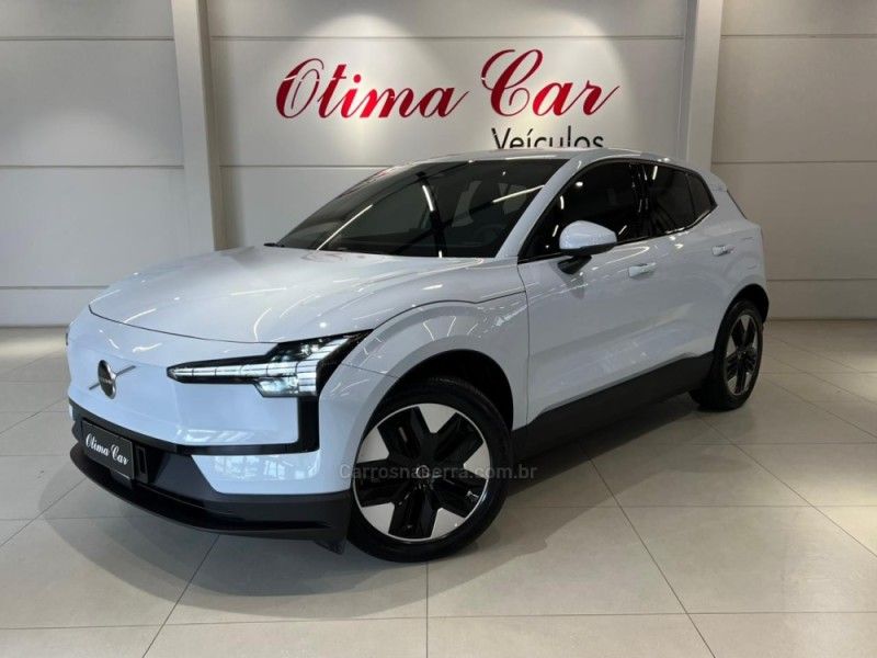 VOLVO EX30 CORE 2024/2024 ÓTIMA CAR FLORES DA CUNHA / Carros no Vale