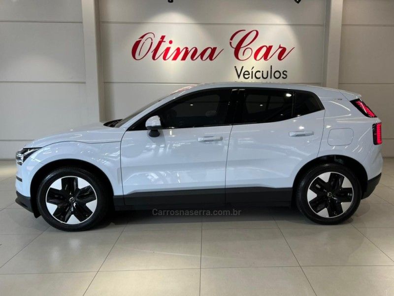 VOLVO EX30 CORE 2024/2024 ÓTIMA CAR FLORES DA CUNHA / Carros no Vale