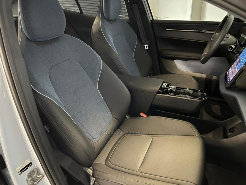 VOLVO EX30 CORE 2024/2024 ÓTIMA CAR FLORES DA CUNHA / Carros no Vale