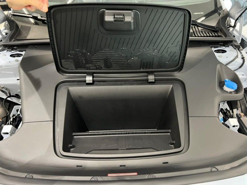 VOLVO EX30 CORE 2024/2024 ÓTIMA CAR FLORES DA CUNHA / Carros no Vale