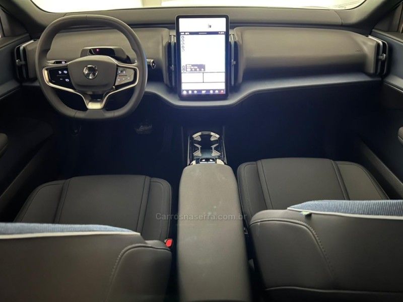 VOLVO EX30 CORE 2024/2024 ÓTIMA CAR FLORES DA CUNHA / Carros no Vale