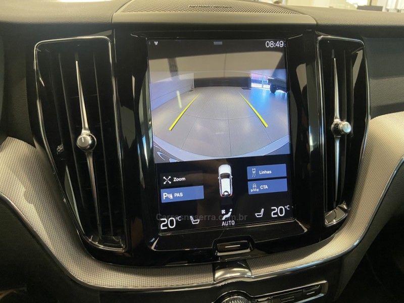 VOLVO XC60 2.0 T8 R DESIGN HYBRID 2019/2020 ÓTIMA CAR FLORES DA CUNHA / Carros no Vale