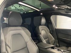 VOLVO XC60 2.0 T8 R DESIGN HYBRID 2019/2020 ÓTIMA CAR FLORES DA CUNHA / Carros no Vale