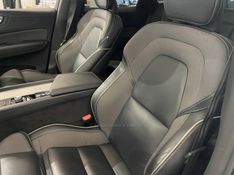 VOLVO XC60 2.0 T8 R DESIGN HYBRID 2019/2020 ÓTIMA CAR FLORES DA CUNHA / Carros no Vale