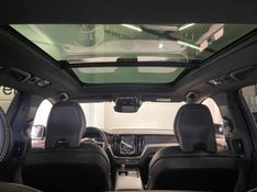 VOLVO XC60 2.0 T8 R DESIGN HYBRID 2019/2020 ÓTIMA CAR FLORES DA CUNHA / Carros no Vale