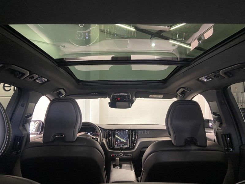 VOLVO XC60 2.0 T8 R DESIGN HYBRID 2019/2020 ÓTIMA CAR FLORES DA CUNHA / Carros no Vale