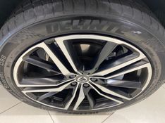 VOLVO XC60 2.0 T8 R DESIGN HYBRID 2019/2020 ÓTIMA CAR FLORES DA CUNHA / Carros no Vale