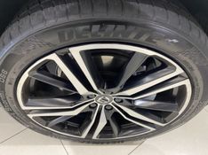 VOLVO XC60 2.0 T8 R DESIGN HYBRID 2019/2020 ÓTIMA CAR FLORES DA CUNHA / Carros no Vale