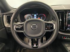 VOLVO XC60 2.0 T8 R DESIGN HYBRID 2019/2020 ÓTIMA CAR FLORES DA CUNHA / Carros no Vale