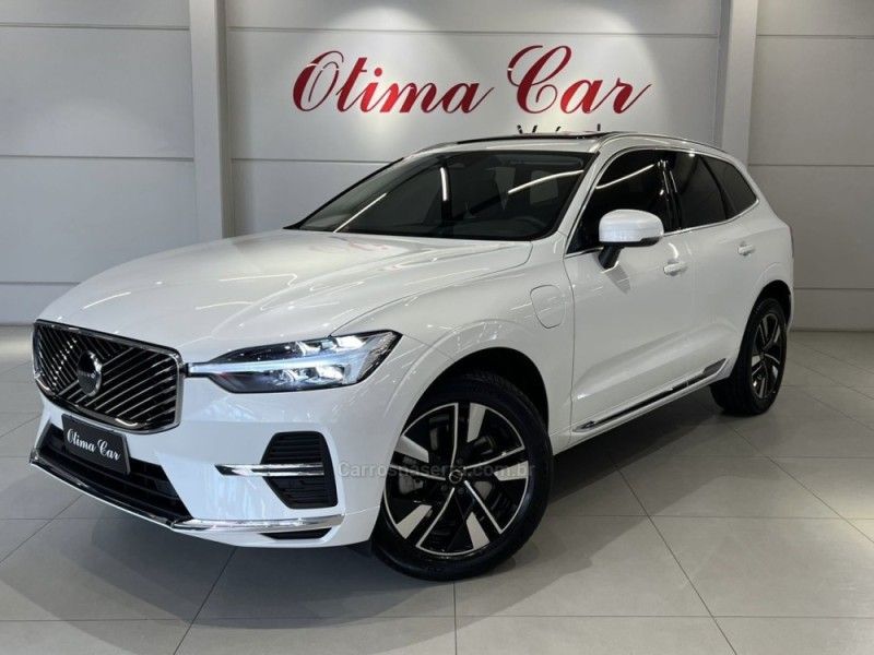 VOLVO XC60 2.0 T8 RECHARGE PLUS AWD HIBRIDO 2025/2026 ÓTIMA CAR FLORES DA CUNHA / Carros no Vale