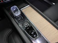 VOLVO XC60 2.0 T8 ULTRA DARK AWD HÍBRIDO 2025/2026 ÓTIMA CAR FLORES DA CUNHA / Carros no Vale