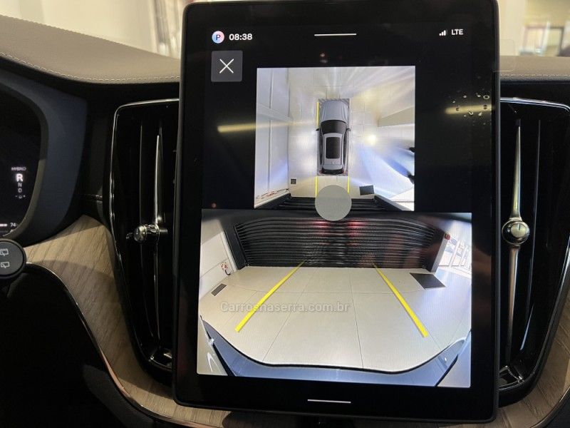 VOLVO XC60 2.0 T8 ULTRA DARK AWD HÍBRIDO 2025/2026 ÓTIMA CAR FLORES DA CUNHA / Carros no Vale