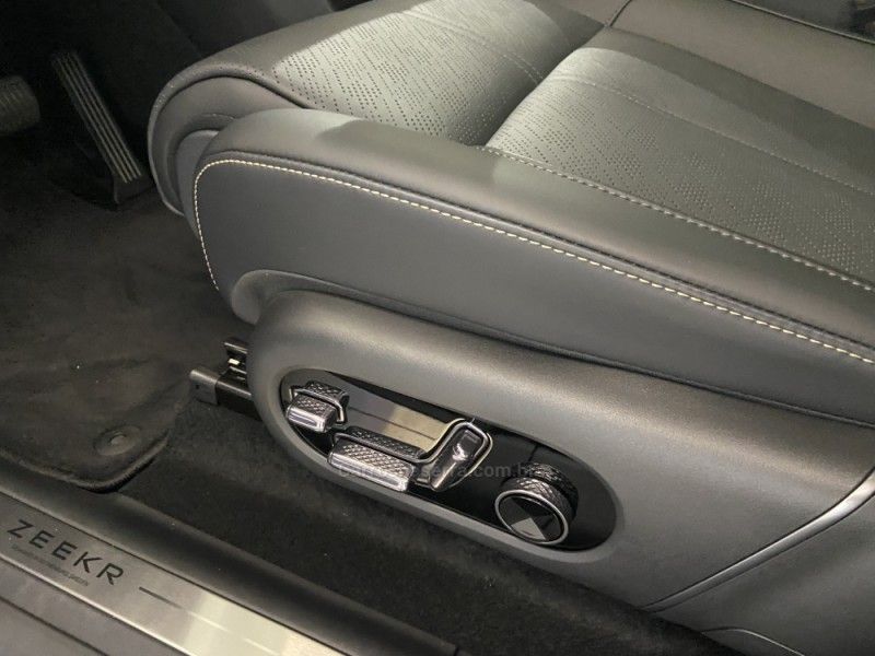 ZEEKR 7X FLAGSHIP AWD ELÉTRICO 100 KW 2026/2026 ÓTIMA CAR FLORES DA CUNHA / Carros no Vale