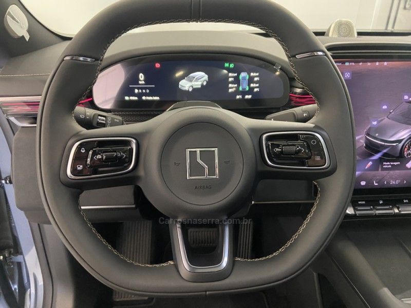 ZEEKR 7X FLAGSHIP AWD ELÉTRICO 100 KW 2026/2026 ÓTIMA CAR FLORES DA CUNHA / Carros no Vale