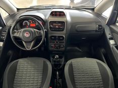 FIAT IDEA 1.8 MPI ADVENTURE 8V 2015/2016 CIMIRRO AUTOMÓVEIS TAQUARA / Carros no Vale