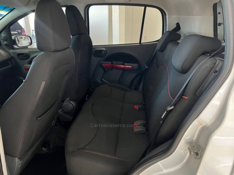 FIAT UNO 1.4 SPORTING 8V 2012/2012 CIMIRRO AUTOMÓVEIS TAQUARA / Carros no Vale FIAT UNO 1.4 SPORTING 8V 2012/2012 CIMIRRO AUTOMÓVEIS TAQUARA / Carros no Vale