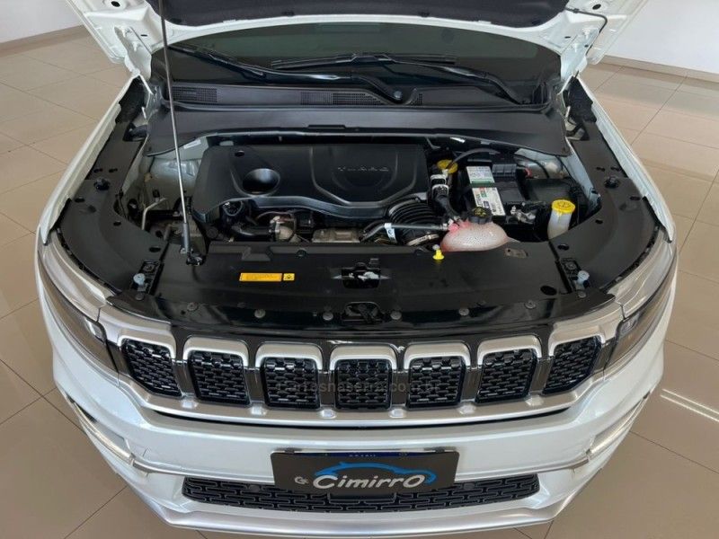 JEEP COMMANDER 1.3 OVERLAND T270 16V 4X2 TURBO 2023/2023 CIMIRRO AUTOMÓVEIS TAQUARA / Carros no Vale