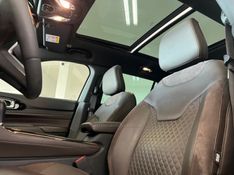 JEEP COMMANDER 1.3 OVERLAND T270 16V 4X2 TURBO 2023/2023 CIMIRRO AUTOMÓVEIS TAQUARA / Carros no Vale