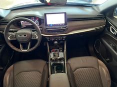 JEEP COMMANDER 1.3 OVERLAND T270 16V 4X2 TURBO 2023/2023 CIMIRRO AUTOMÓVEIS TAQUARA / Carros no Vale