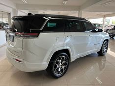 JEEP COMMANDER 1.3 OVERLAND T270 16V 4X2 TURBO 2023/2023 CIMIRRO AUTOMÓVEIS TAQUARA / Carros no Vale