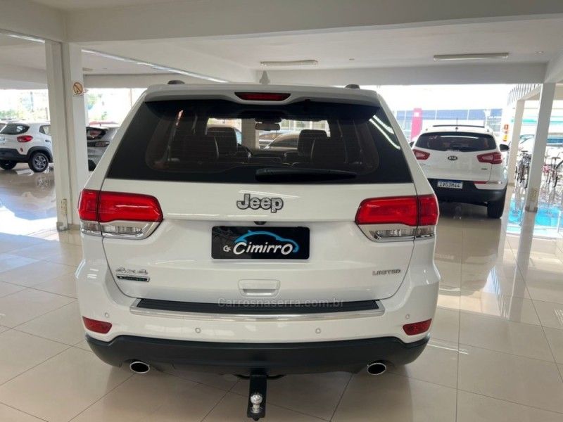 JEEP GRAND CHEROKEE 3.0 LIMITED 4X4 V6 24V TURBO 2015/2015 CIMIRRO AUTOMÓVEIS TAQUARA / Carros no Vale JEEP GRAND CHEROKEE 3.0 LIMITED 4X4 V6 24V TURBO 2015/2015 CIMIRRO AUTOMÓVEIS TAQUARA / Carros no Vale