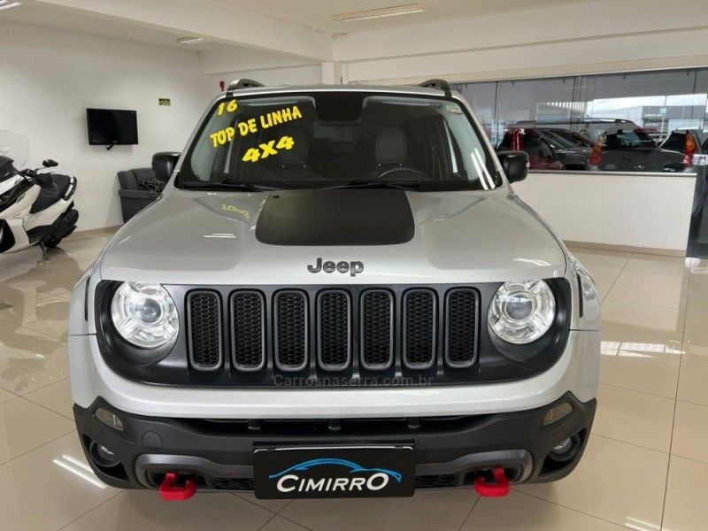 JEEP RENEGADE 2.0 16V TURBO TRAILHAWK 4X4 2015/2016 CIMIRRO AUTOMÓVEIS TAQUARA / Carros no Vale JEEP RENEGADE 2.0 16V TURBO TRAILHAWK 4X4 2015/2016 CIMIRRO AUTOMÓVEIS TAQUARA / Carros no Vale
