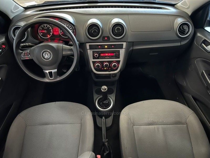 VOLKSWAGEN VOYAGE 1.0 MI 8V 2011/2012 CIMIRRO AUTOMÓVEIS TAQUARA / Carros no Vale