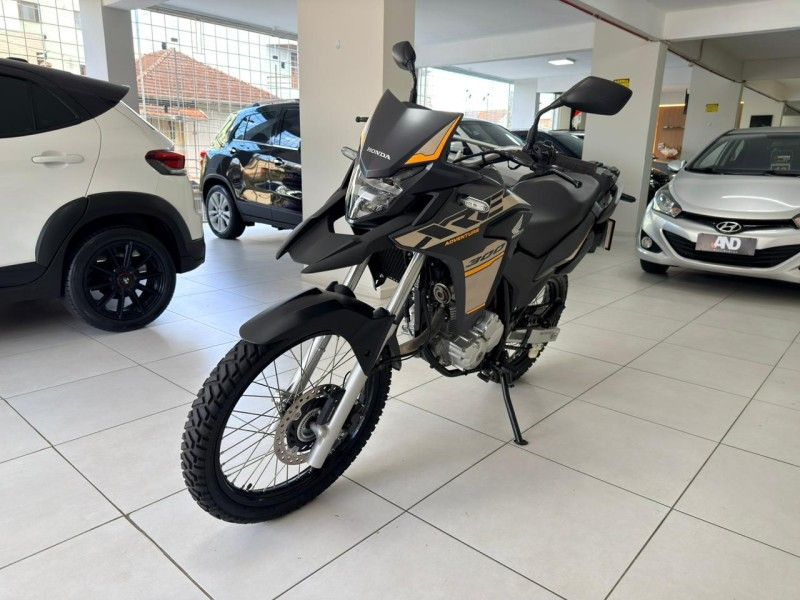 HONDA XRE 300 ADVENTURE ABS 2021/2022 ANDRIGO VEÍCULOS CAXIAS DO SUL / Carros no Vale