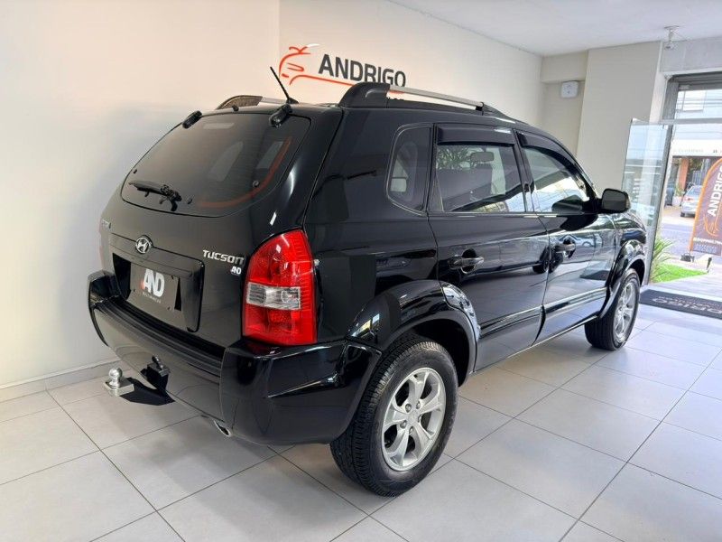 HYUNDAI TUCSON 2.0 MPFI GL 16V 142CV 2WD 2009/2010 ANDRIGO VEÍCULOS CAXIAS DO SUL / Carros no Vale
