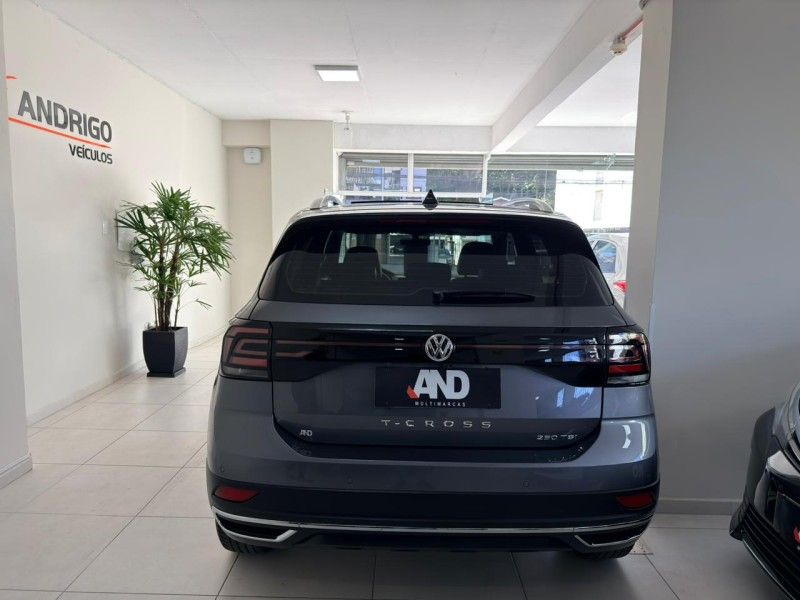 VOLKSWAGEN T-CROSS 1.4 HIGHLINE TSI 16V 2020/2021 ANDRIGO VEÍCULOS CAXIAS DO SUL / Carros no Vale