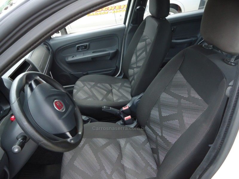 FIAT PALIO 1.0 MPI FIRE ECONOMY 8V 2016/2016 BOURSCHEID CARROS E MOTOS SANTA CLARA DO SUL / Carros no Vale