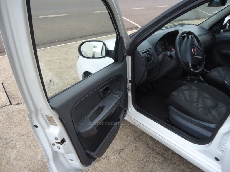 FIAT PALIO 1.0 MPI FIRE ECONOMY 8V 2016/2016 BOURSCHEID CARROS E MOTOS SANTA CLARA DO SUL / Carros no Vale