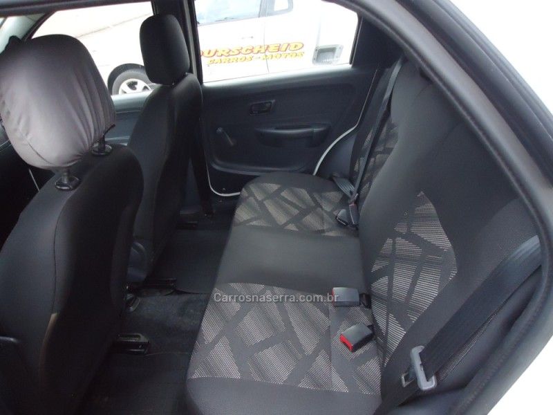 FIAT PALIO 1.0 MPI FIRE ECONOMY 8V 2016/2016 BOURSCHEID CARROS E MOTOS SANTA CLARA DO SUL / Carros no Vale