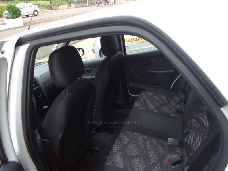 FIAT PALIO 1.0 MPI FIRE ECONOMY 8V 2016/2016 BOURSCHEID CARROS E MOTOS SANTA CLARA DO SUL / Carros no Vale