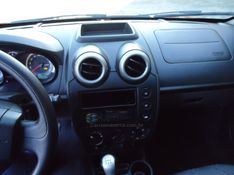 FORD FIESTA 1.0 MPI CLASS 8V 2014/2014 BOURSCHEID CARROS E MOTOS SANTA CLARA DO SUL / Carros no Vale