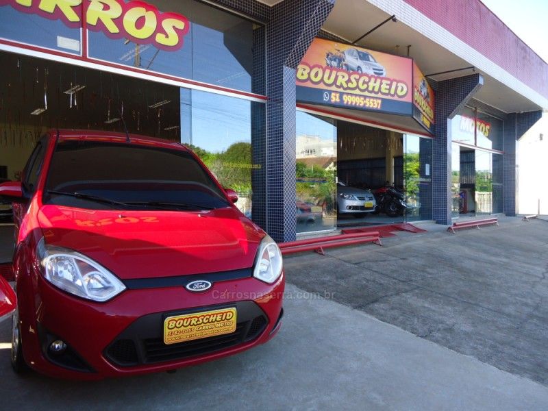 FORD FIESTA 1.0 MPI CLASS 8V 2014/2014 BOURSCHEID CARROS E MOTOS SANTA CLARA DO SUL / Carros no Vale
