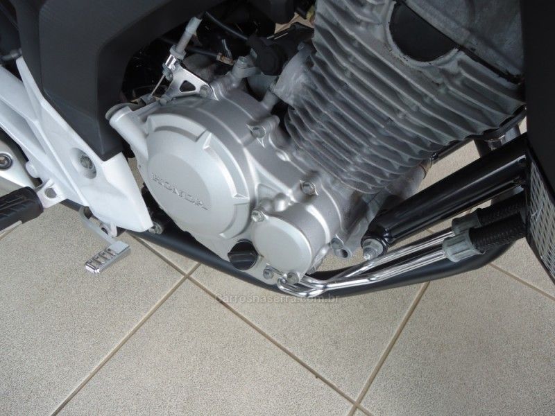 Honda Motos CB 250F TWISTER CBS 2018/2018 BOURSCHEID CARROS E MOTOS SANTA CLARA DO SUL / Carros no Vale