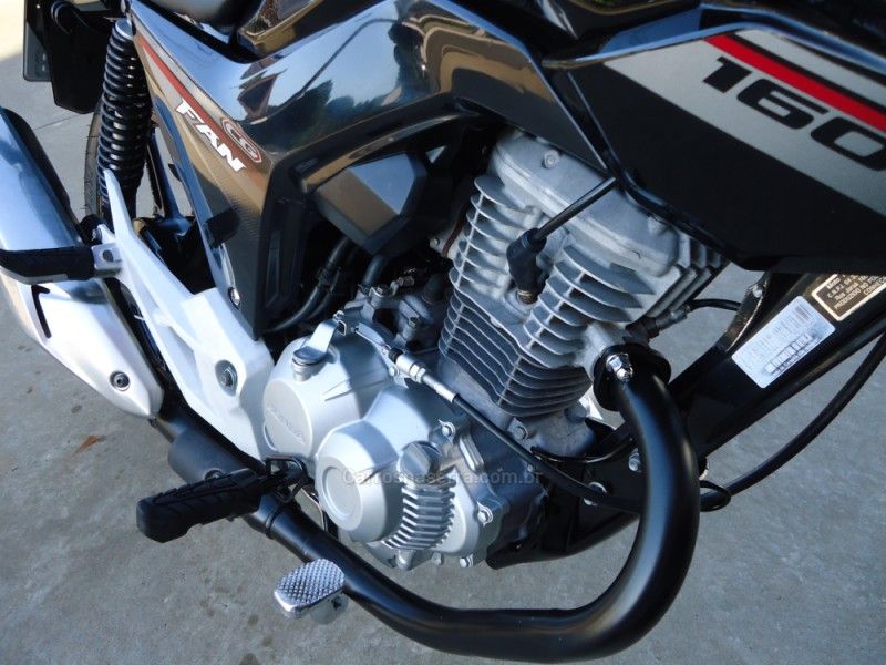 Honda Motos CG 160 FAN ESDI 2016/2016 BOURSCHEID CARROS E MOTOS SANTA CLARA DO SUL / Carros no Vale