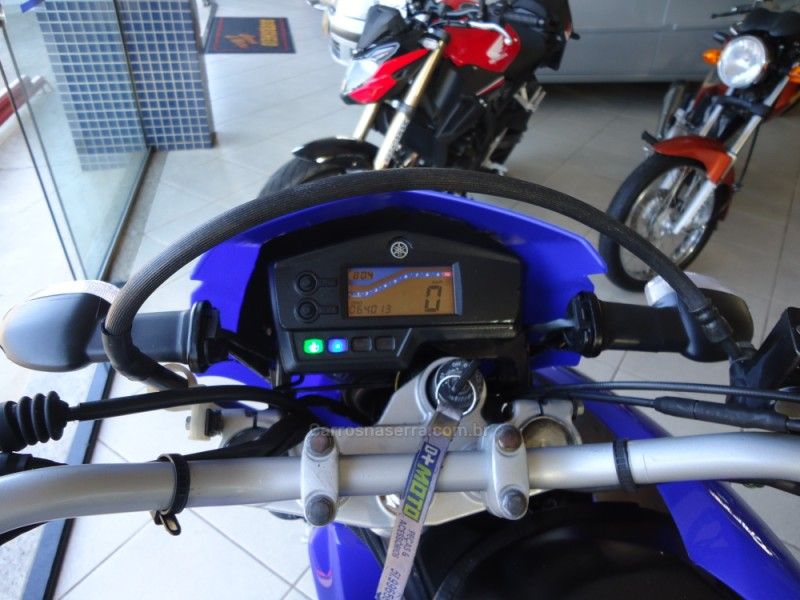 YAMAHA XTZ LANDER CONNECTED 2013/2013 BOURSCHEID CARROS E MOTOS SANTA CLARA DO SUL / Carros no Vale