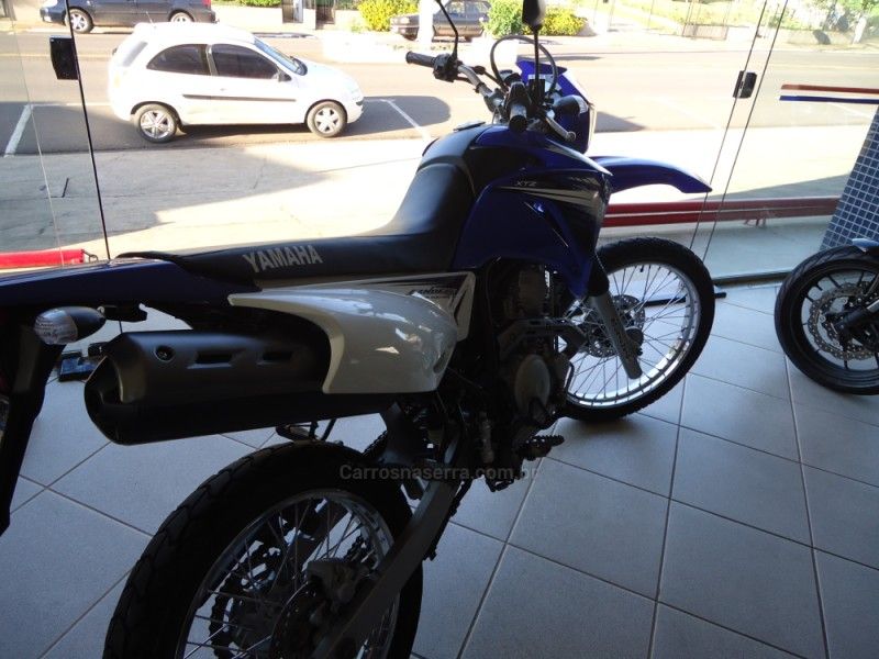 YAMAHA XTZ LANDER CONNECTED 2013/2013 BOURSCHEID CARROS E MOTOS SANTA CLARA DO SUL / Carros no Vale