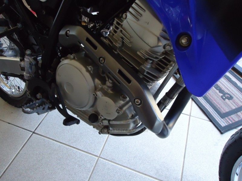 YAMAHA XTZ LANDER CONNECTED 2013/2013 BOURSCHEID CARROS E MOTOS SANTA CLARA DO SUL / Carros no Vale