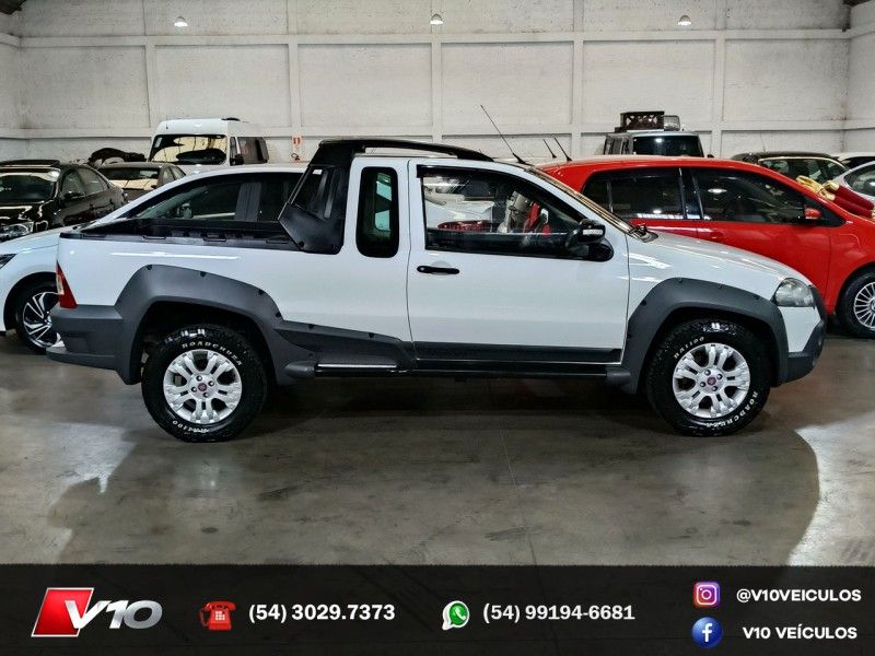 FIAT STRADA 1.8 MPI ADVENTURE LOCKER CE 8V 2009/2009 V10 VEÍCULOS CAXIAS DO SUL / Carros no Vale