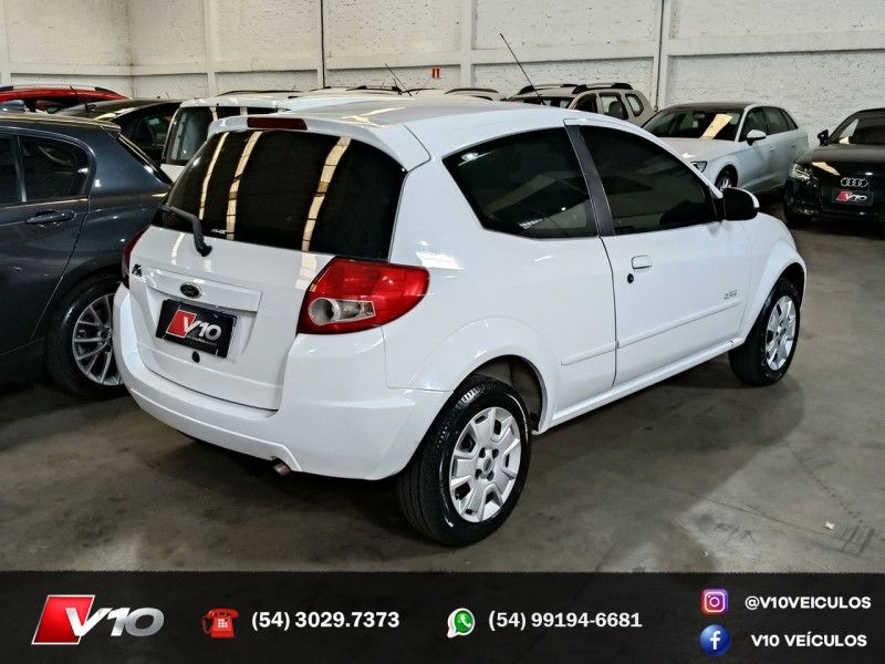 FORD KA 1.0 MPI CLASS 8V 2011/2011 V10 VEÍCULOS CAXIAS DO SUL / Carros no Vale