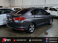 HONDA CITY 1.5 EX 16V 2017/2017 V10 VEÍCULOS CAXIAS DO SUL / Carros no Vale