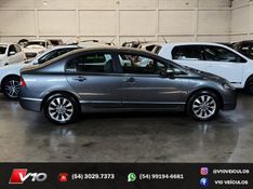 HONDA CIVIC 1.8 LXL 16V 2011/2011 V10 VEÍCULOS CAXIAS DO SUL / Carros no Vale