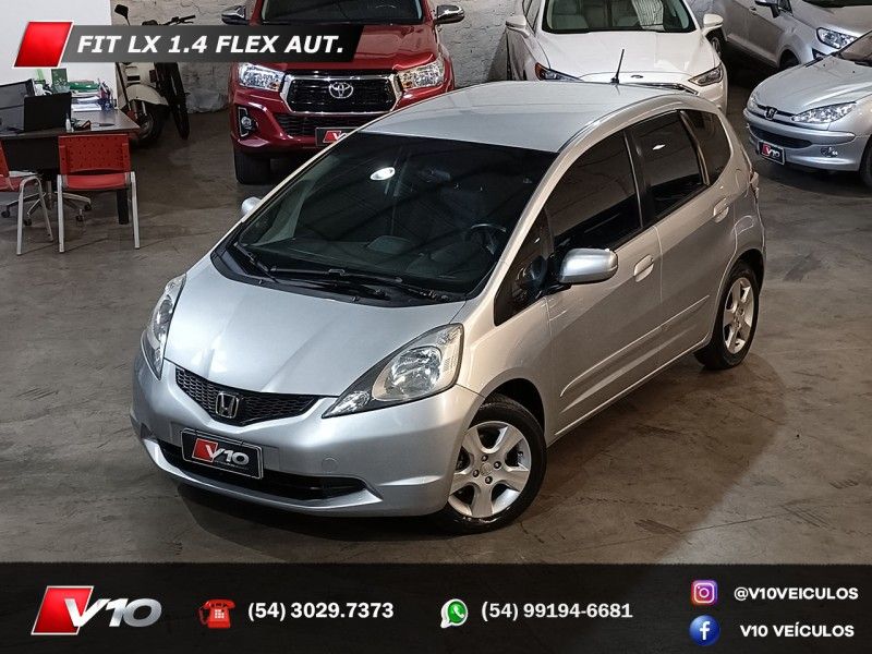 HONDA FIT 1.4 LX 16V 2010/2011 V10 VEÍCULOS CAXIAS DO SUL / Carros no Vale