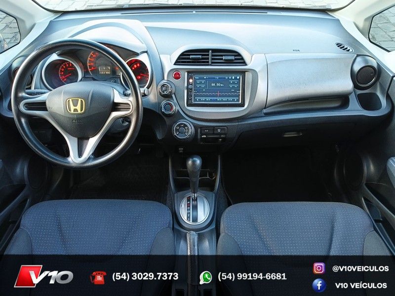 HONDA FIT 1.4 LX 16V 2010/2011 V10 VEÍCULOS CAXIAS DO SUL / Carros no Vale