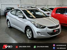 HYUNDAI ELANTRA 2.0 GLS 16V 2012/2013 V10 VEÍCULOS CAXIAS DO SUL / Carros no Vale